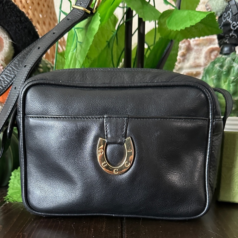 Gucci Jackie vintage Black Leather Shoulder Bag with Gold Detail - Picture 3 of 16